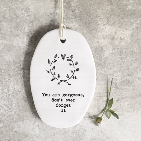 EI6304 Porcelain hanger leaf wreath gorgeous