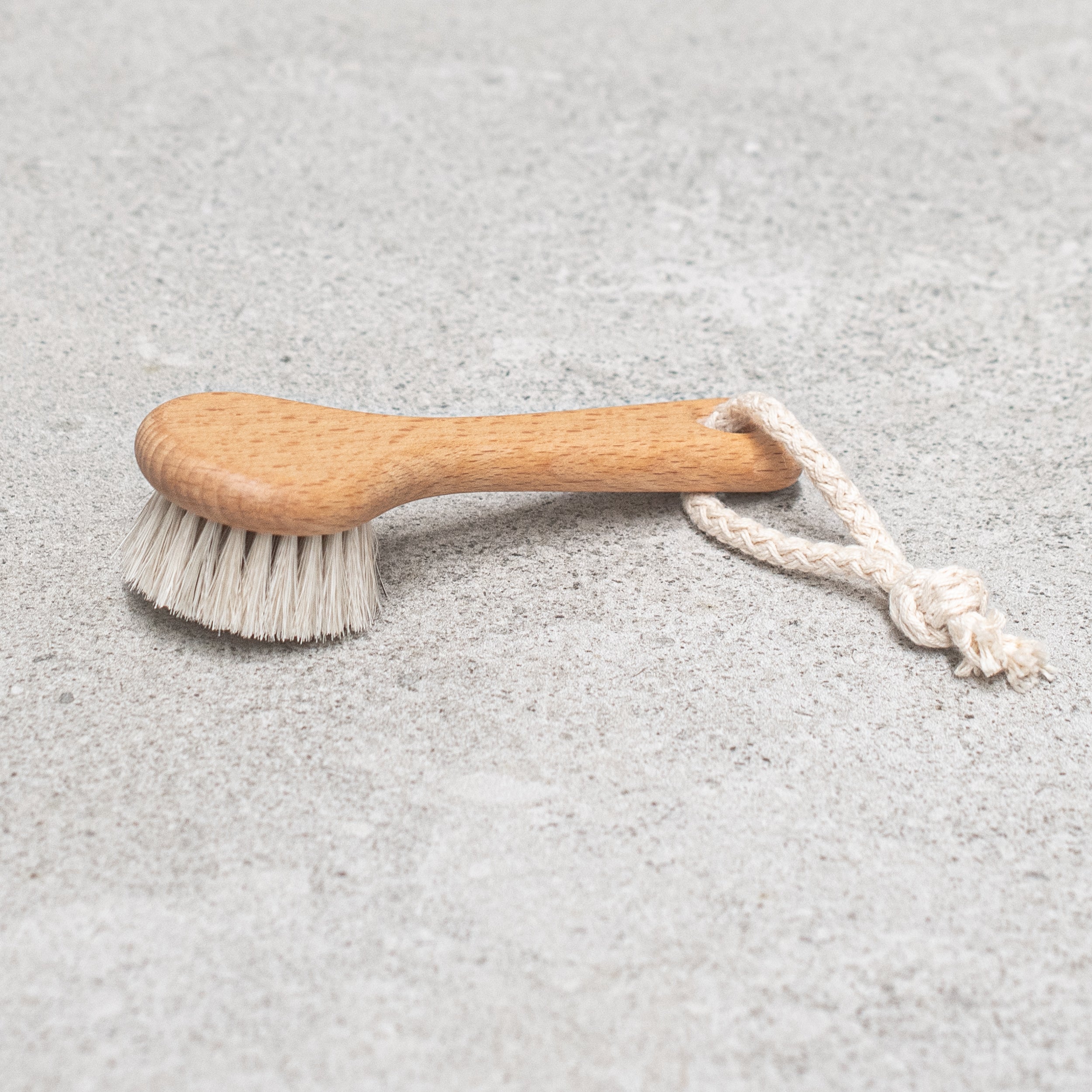 Heaven in Earth wooden and natural bristles face and body brush by Kellerbürsten, Germany, crafted with soft, eco-friendly bristles and a smooth wooden handle, designed for gentle exfoliation and effective skin care from head to toe