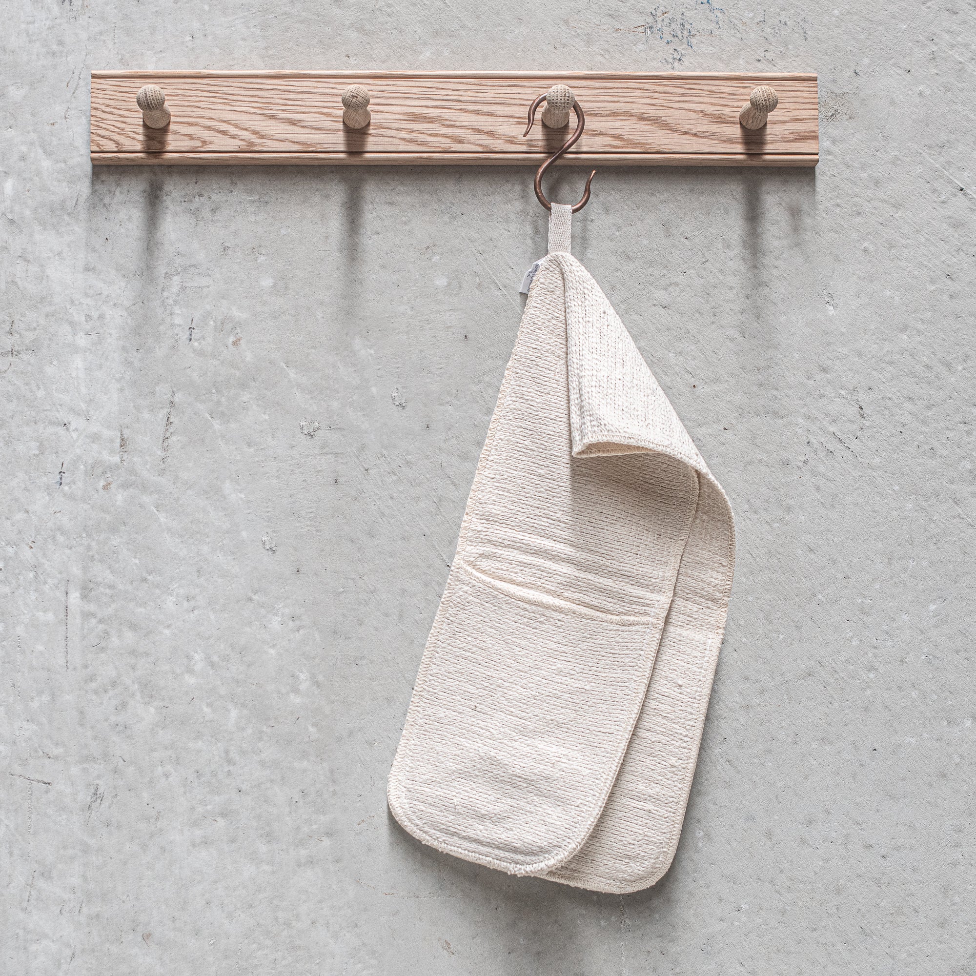 heaven in earth peg rail in oak 4 by creamore mill uk