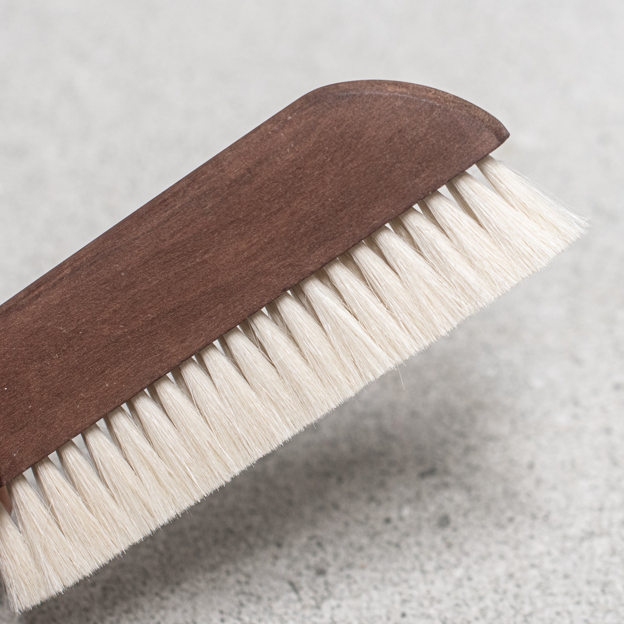 heaven in earth (HIE) pearwood goats hair slimline duster by kellerbursten germany