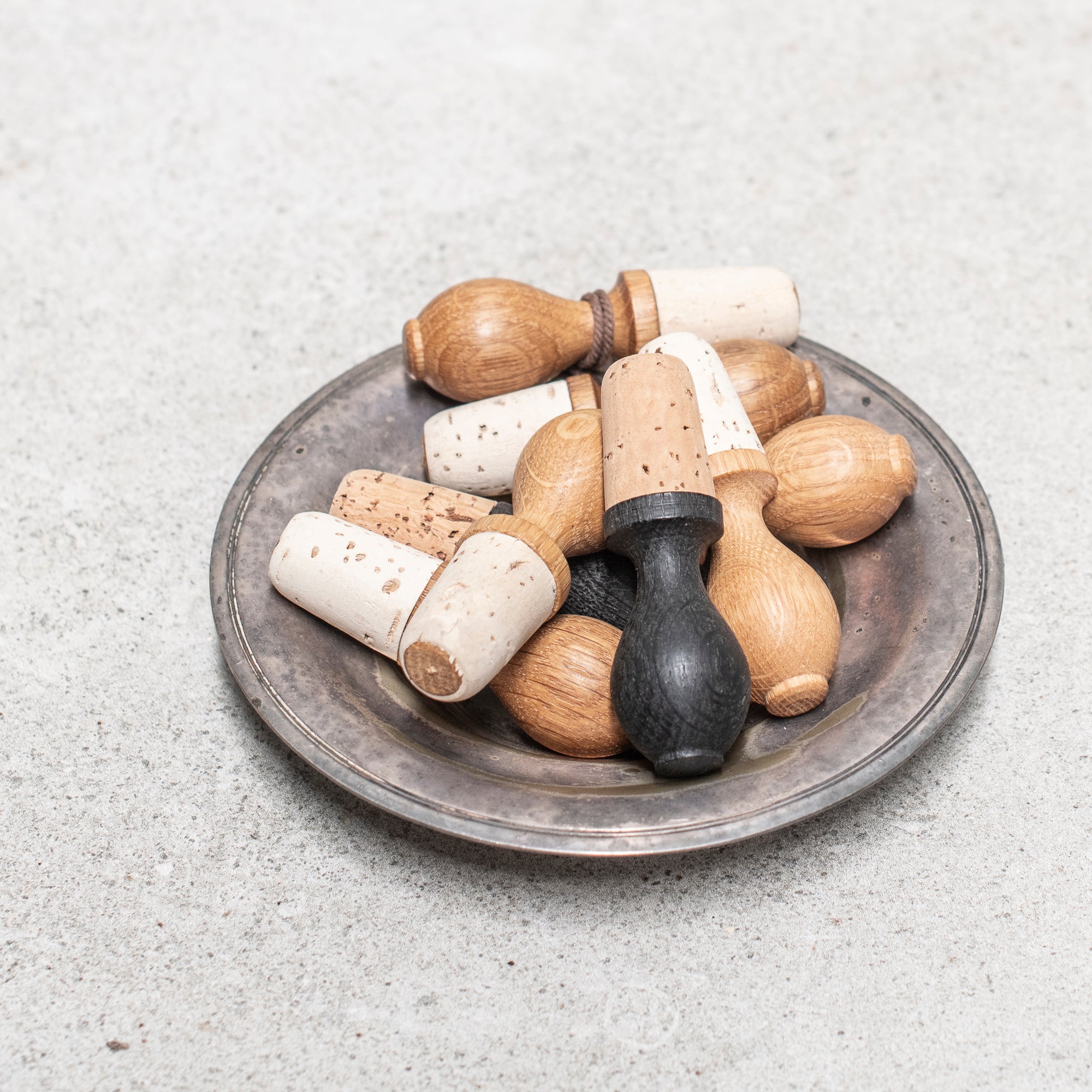 Wine Stopper - Natural Cork & Oak - Black
