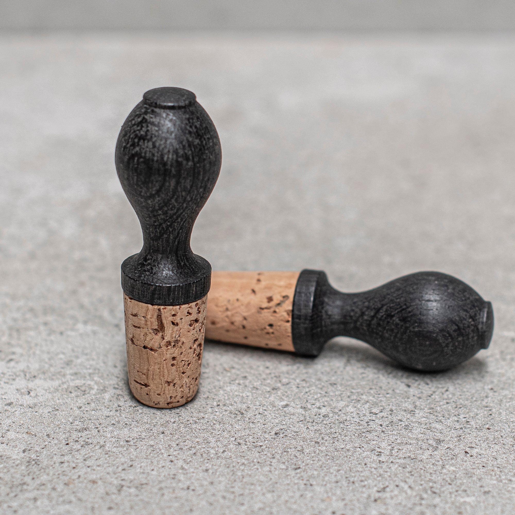 Wine Stopper - Natural Cork & Oak - Black