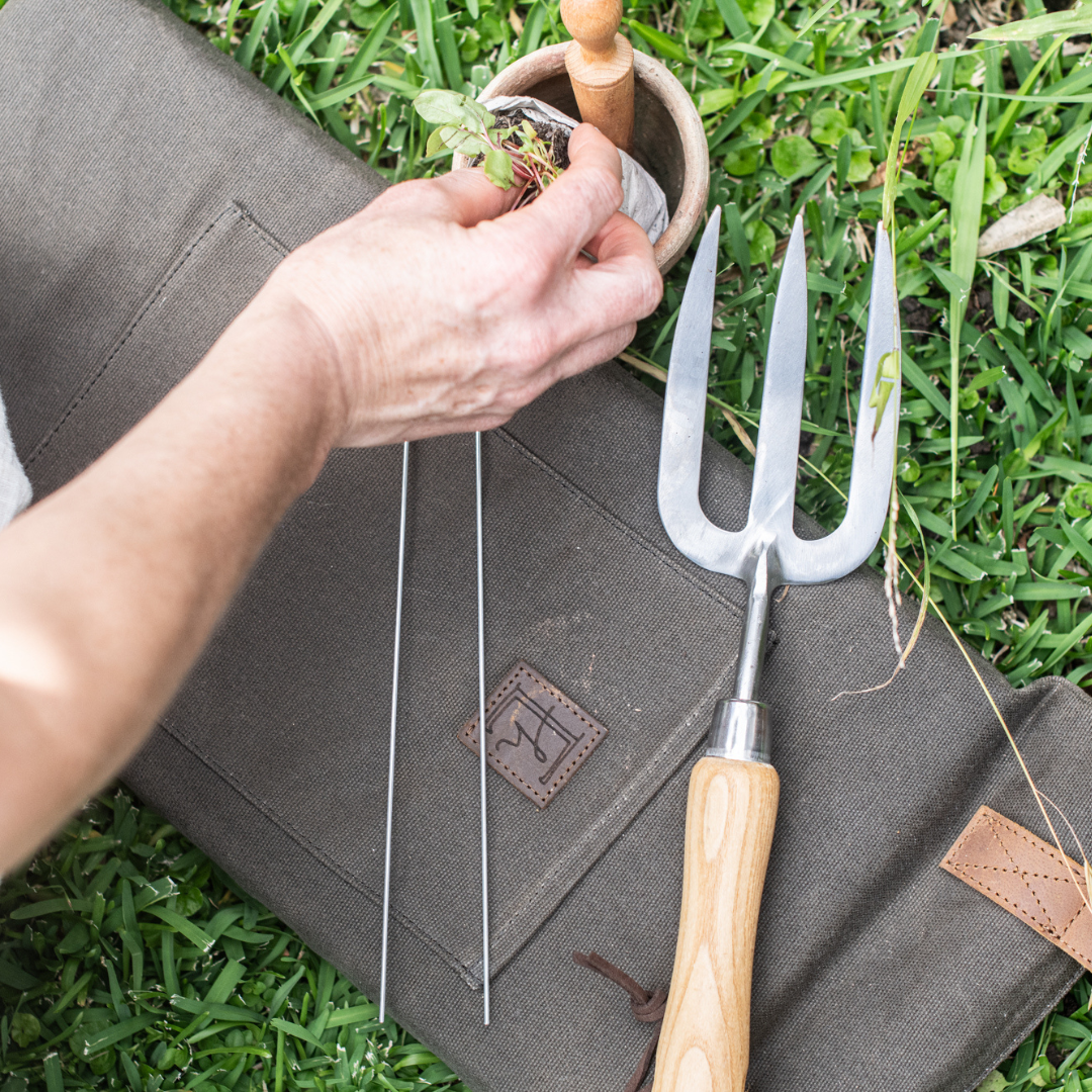 Waxed Canvas Kneeler - Heaven in Earth