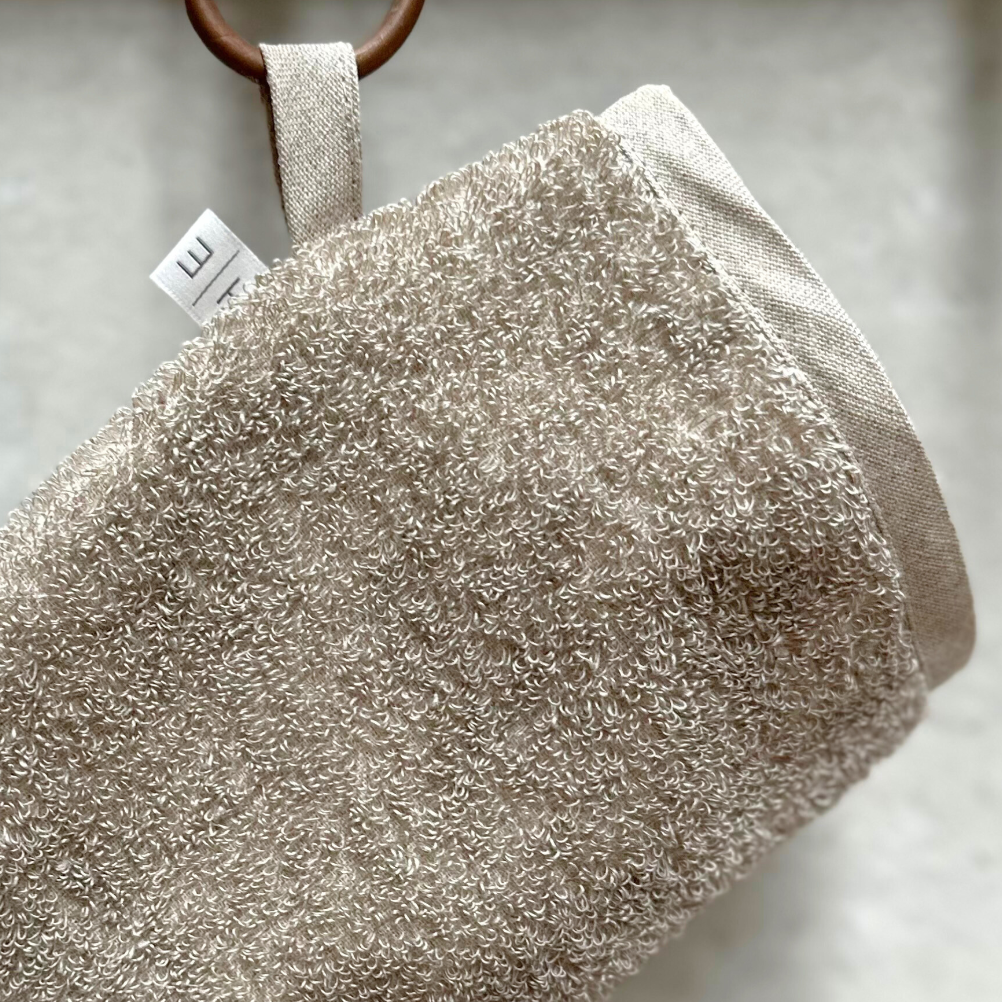 Linen Exfoliating Glove