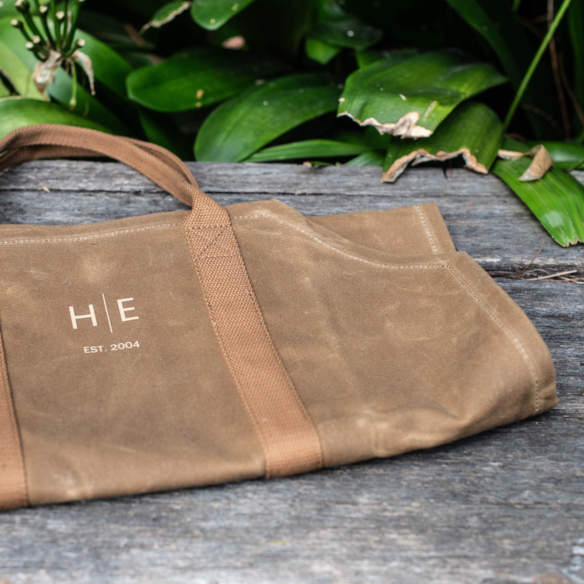 Wax Canvas Log Carrier - Desert Sand