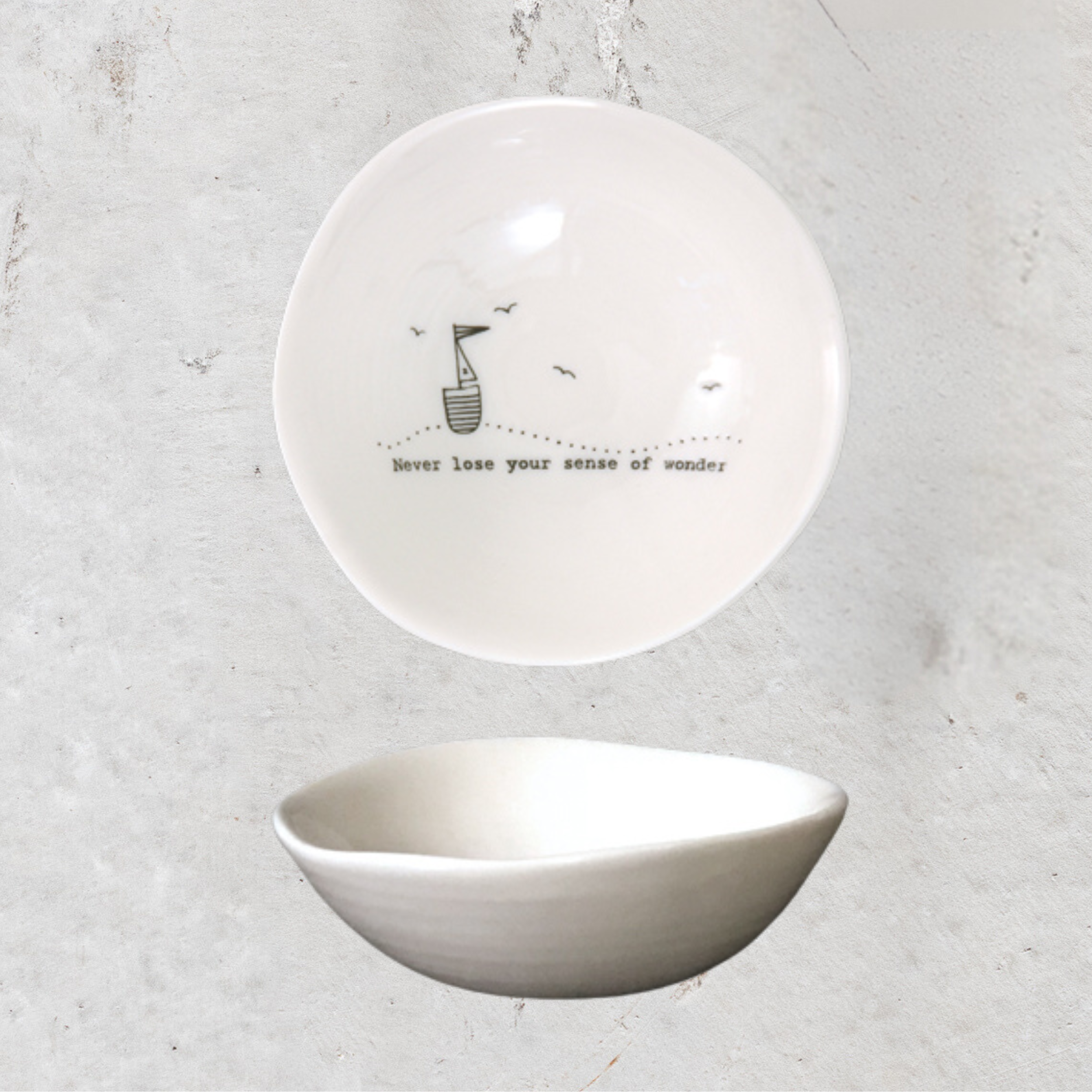 Wobbly porcelain bowls - small