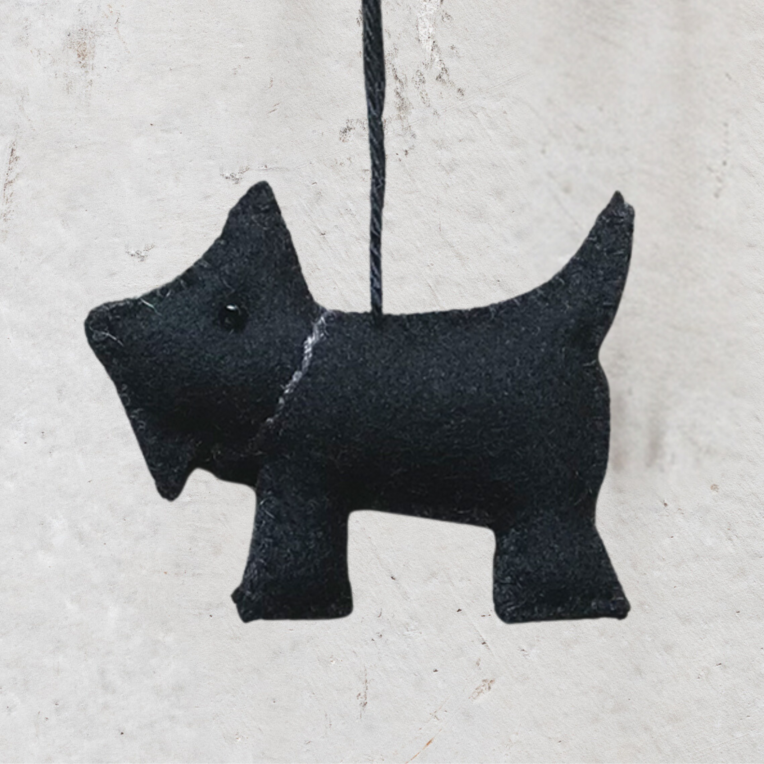 Heaven in Earth (HIE) felt Christmas decorations by East of India, UK, featuring handcrafted, charming designs perfect for adding a cozy, festive touch to your tree or home. Ideal for creating a warm, seasonal atmosphere with eco-friendly materials