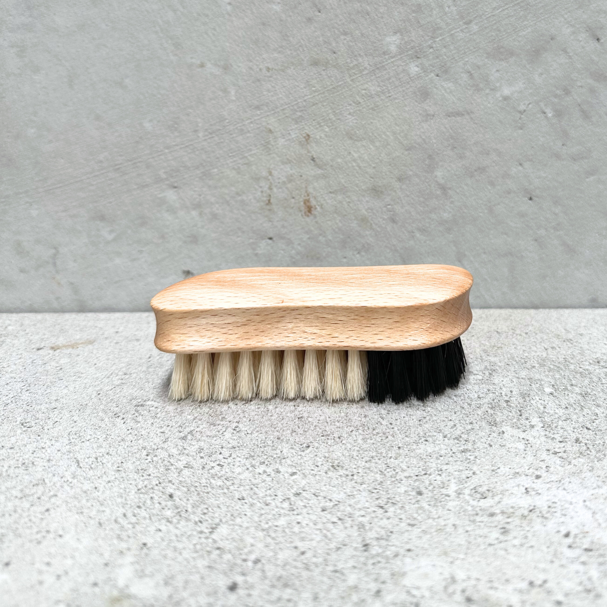 heaven in earth wooden sneaker brush by kellerbursten germany