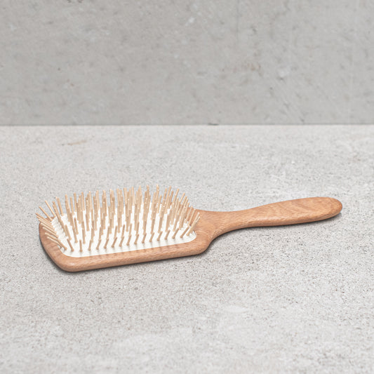 Paddle hairbrush