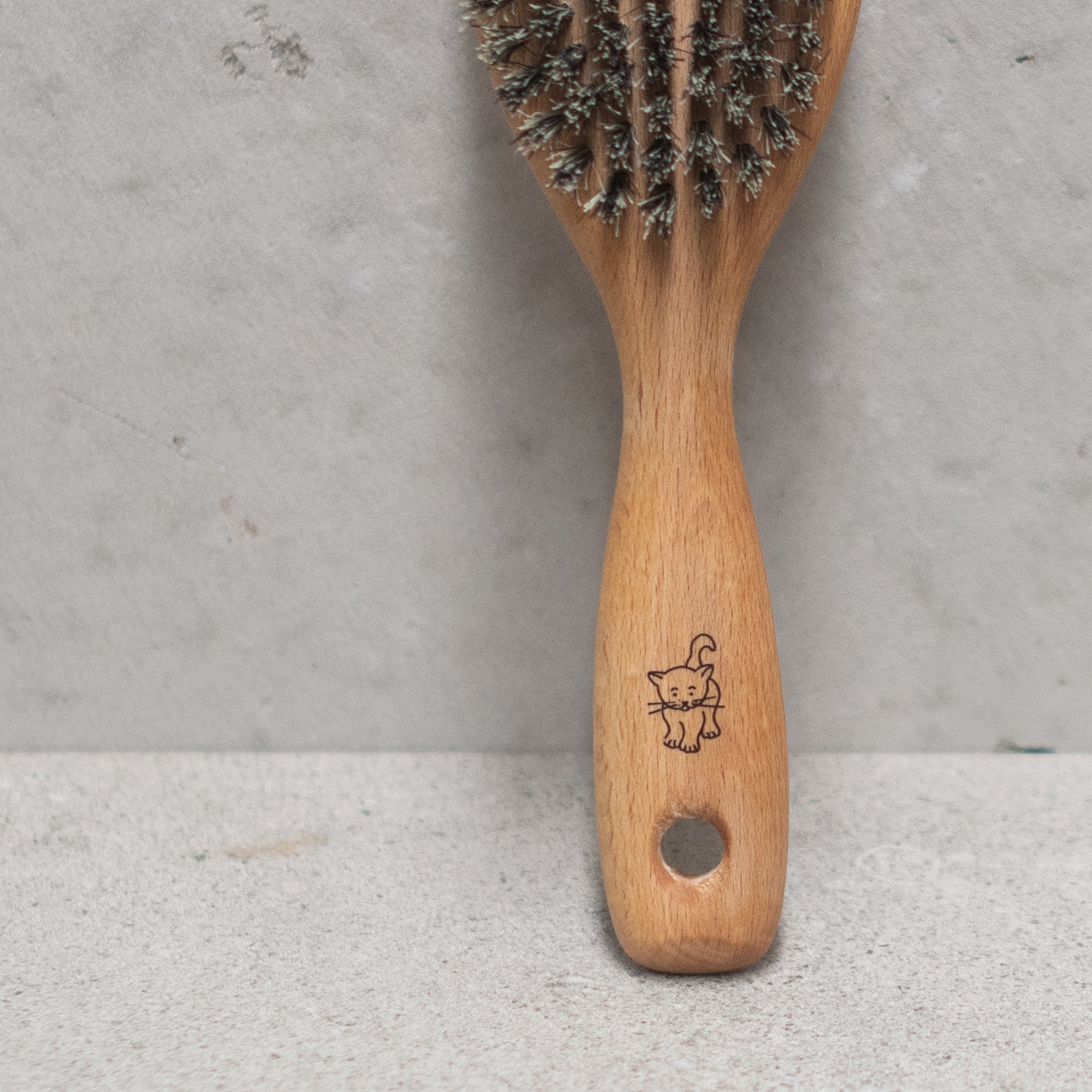 Pet Brush with Bristle and metal pin - Heaven in Earth by kellerbursten, germany