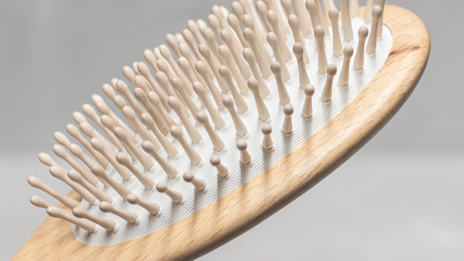 Keller Bursten natural wood pin hair brush, made in Germany