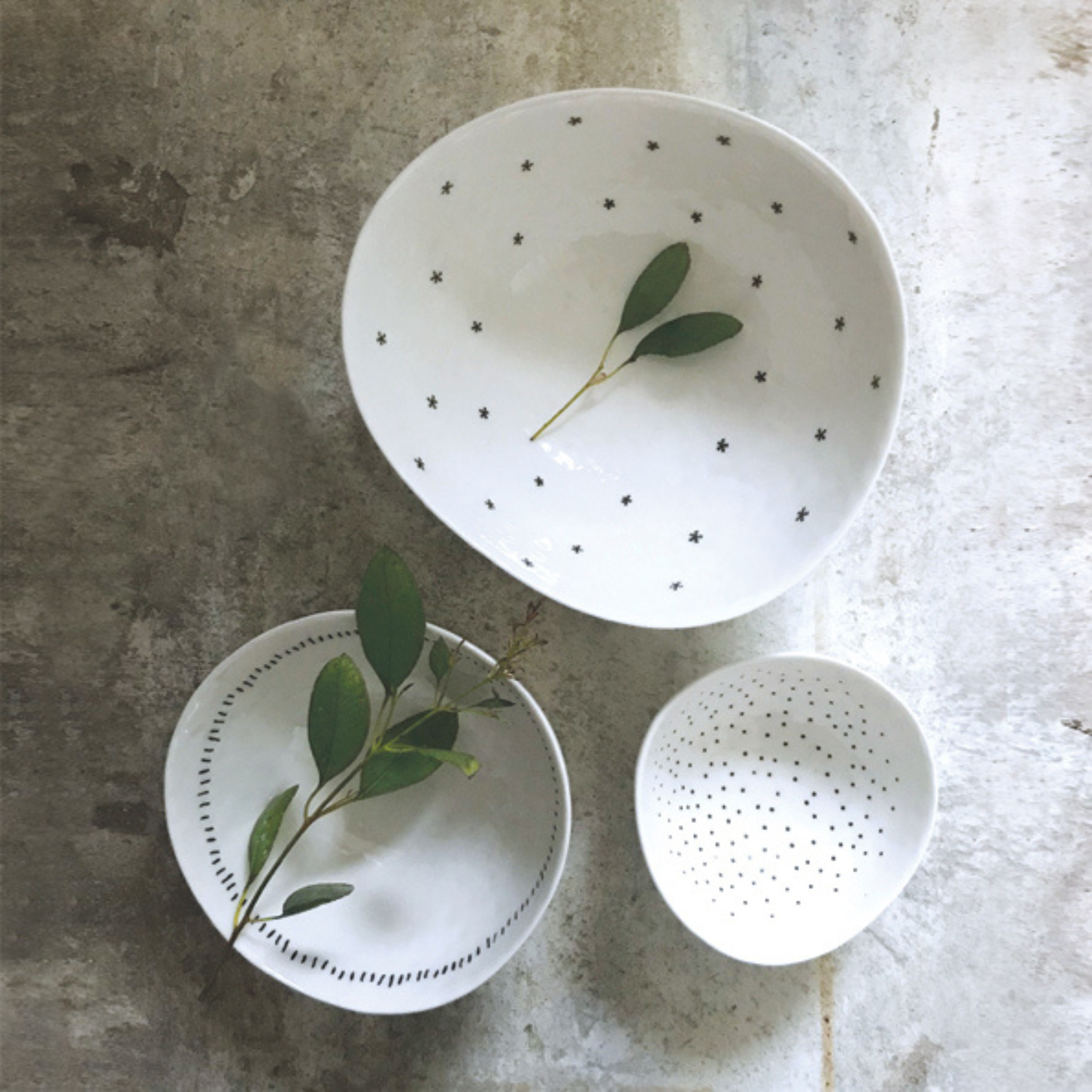 et of 3 porcelain giftware bowls by East of India, UK, featuring a charming designs with delicate detailing, perfect for serving or as decorative pieces