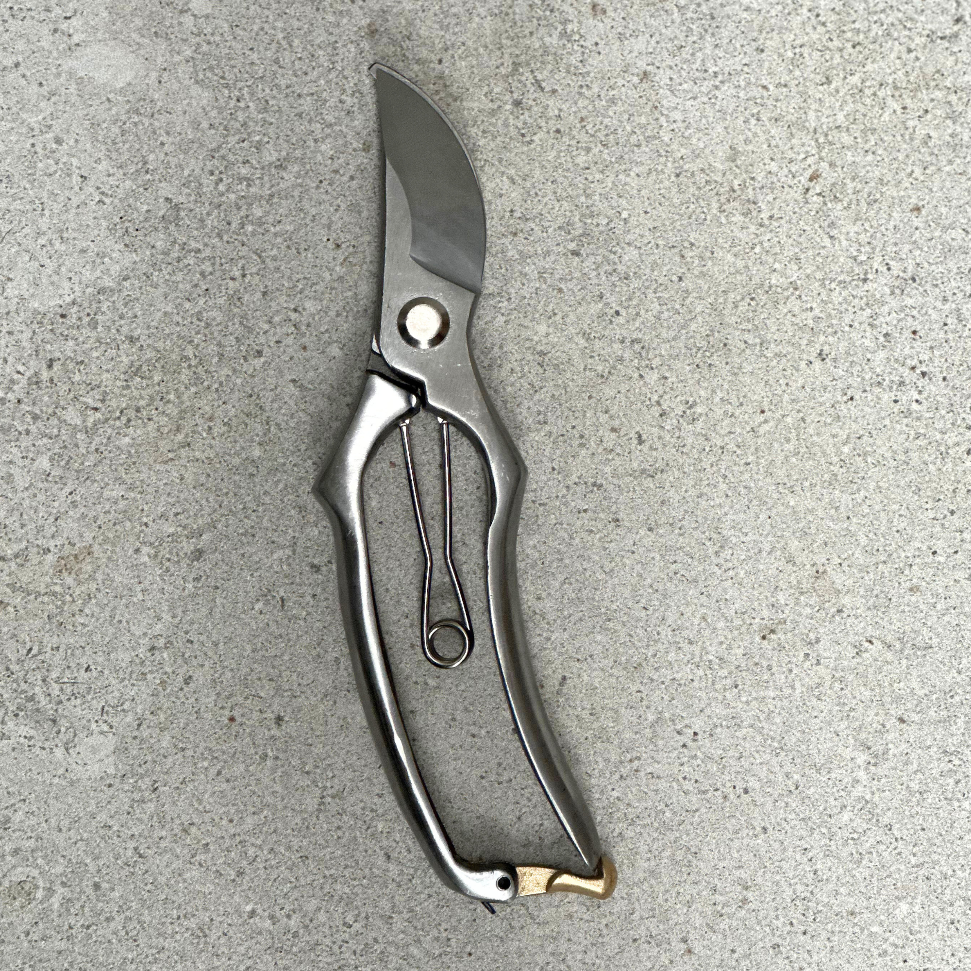 Stainless steel garden secateurs with brass lock and bypass blade
